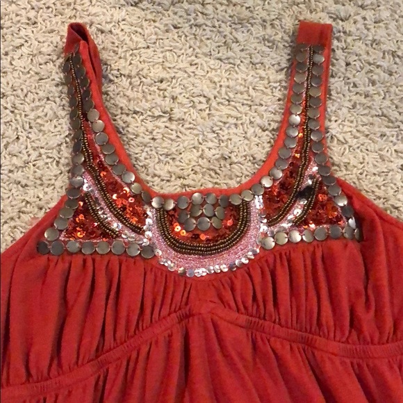 Tank - Picture 2 of 2